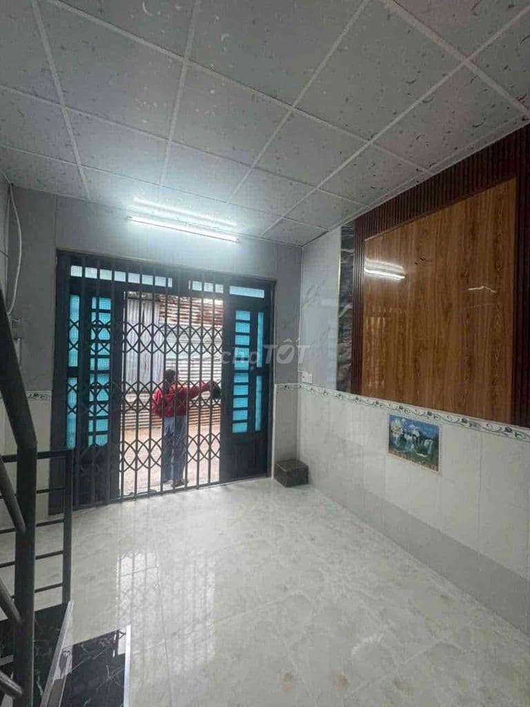 cần bán nhà hẻm chợ - Ảnh 2