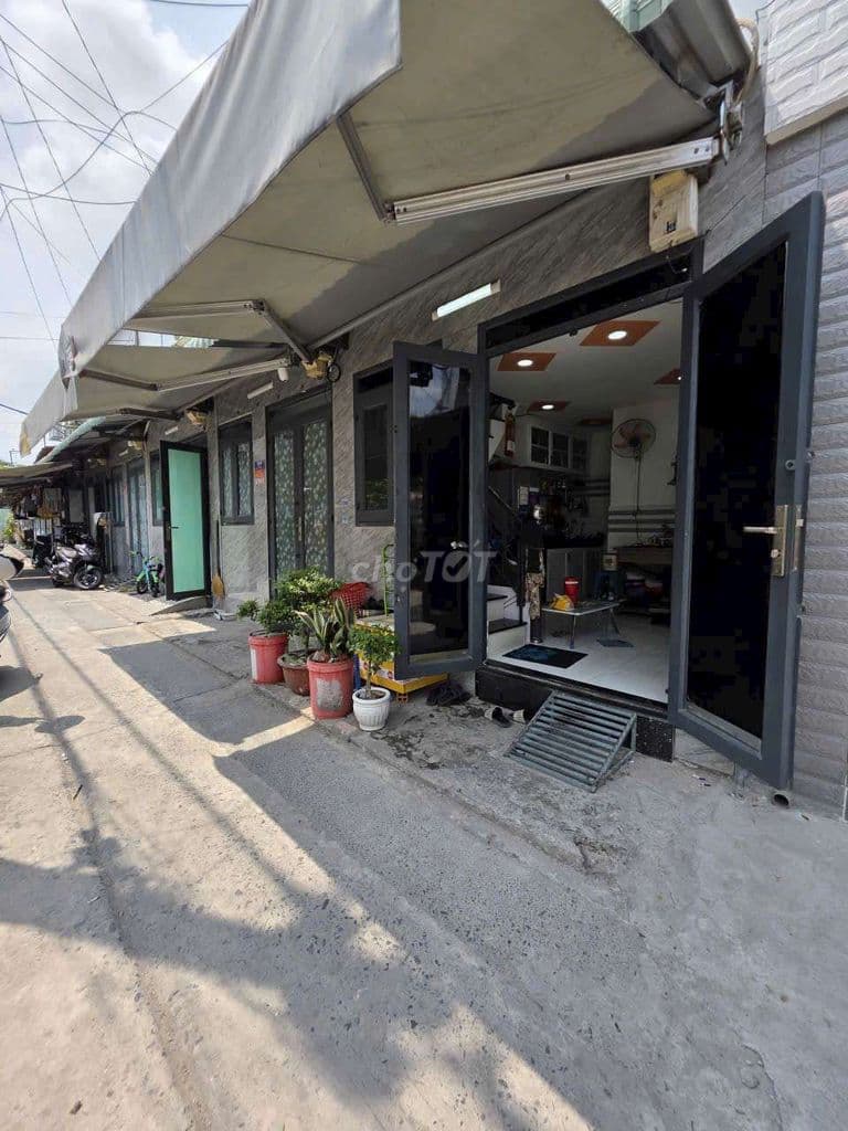 Nhà 1 Lầu Hẻm xe hơi, Đối diện Nhà Máy Bia Tiger Quận 12