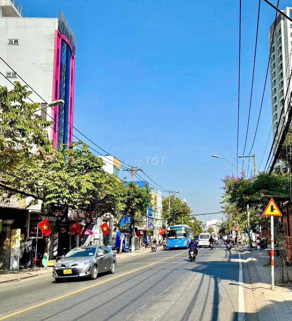 HÀNG HIẾM THỦ ĐỨC, LÔ GÓC ĐẸP NGAY ĐẶNG VĂN BI DT 126m2 Nhỉnh 8tỷ SHR.