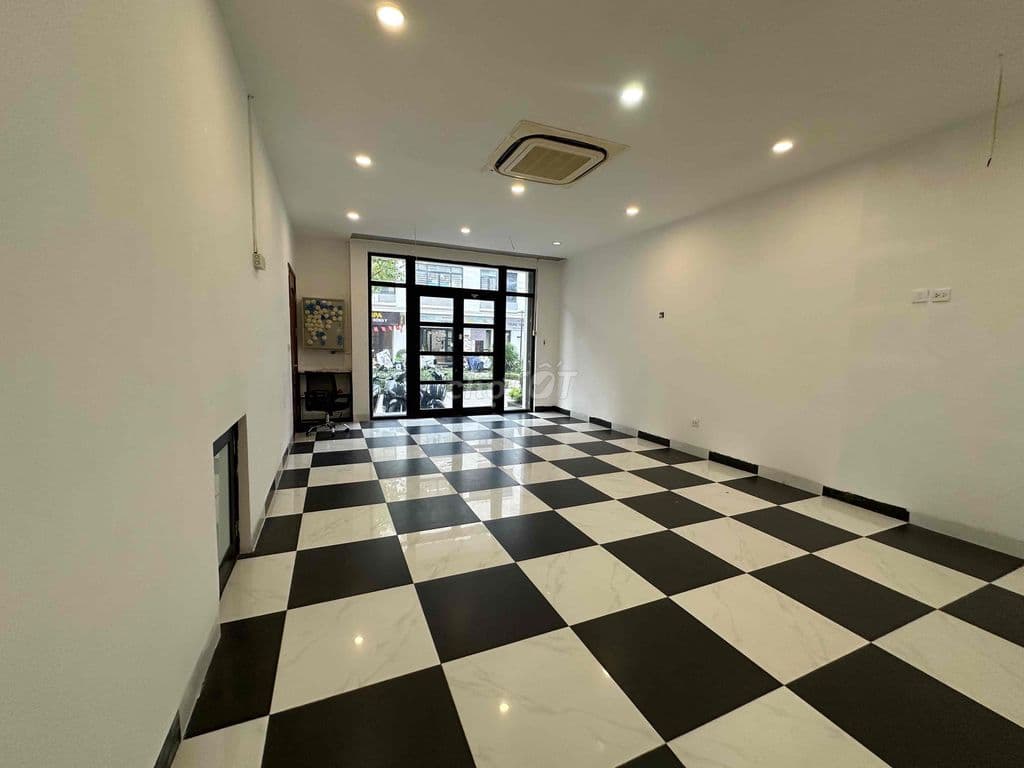 CHO THUÊ TẦNG 1 SHOPHOUSE VINHOMES GARDENIA