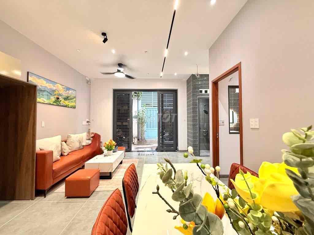 48M2 XÂY MỚI 3 NGỦ GẦN HẺM Ô TÔ NGAY EMART PHAN HUY ÍCH