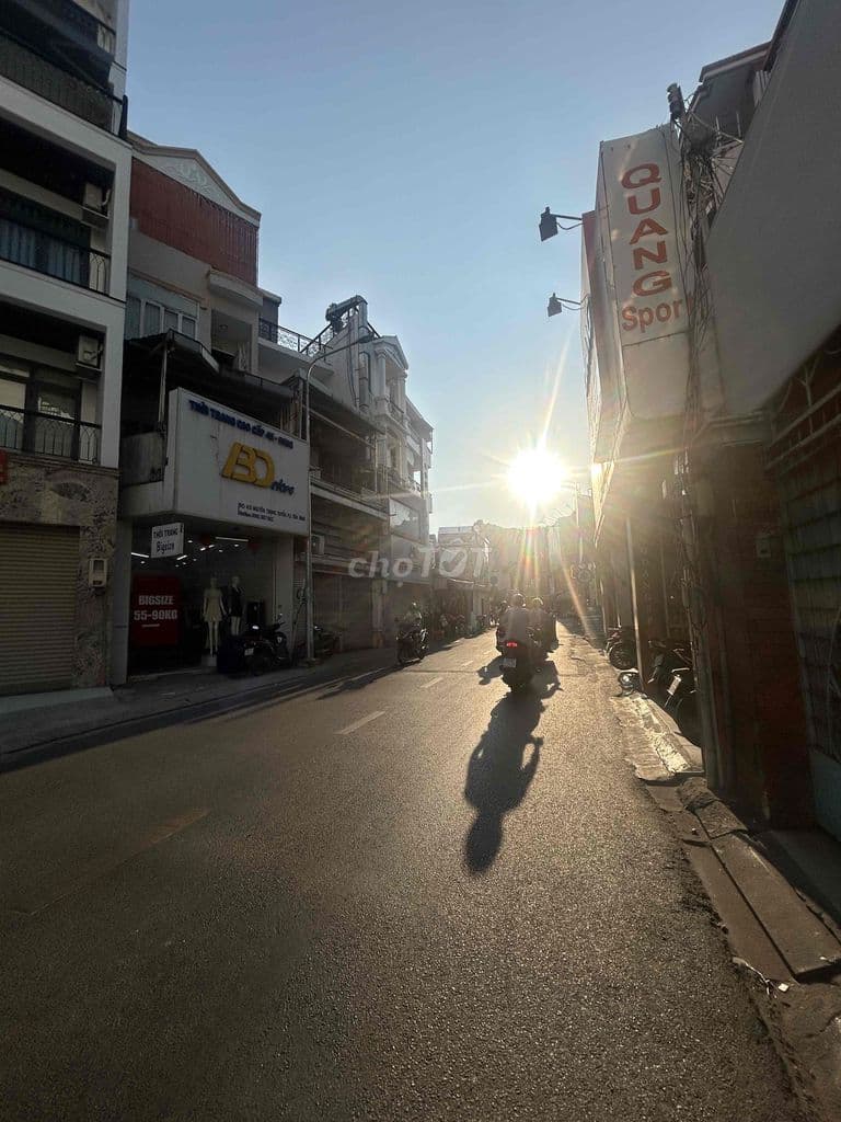 xuất cảnh bán gấp nhà Mt Lê Văn Sỹ Nguyễn Trọng Tuyển 4x11 - Ảnh 2