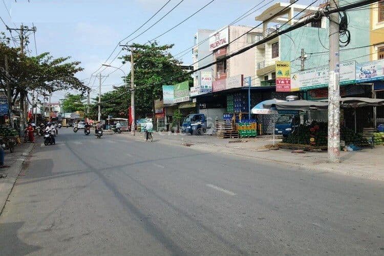 Bán nhà mặt tiền ngay đường Đỗ Xuân Hợp gần Ngã Tư Thủ Đức