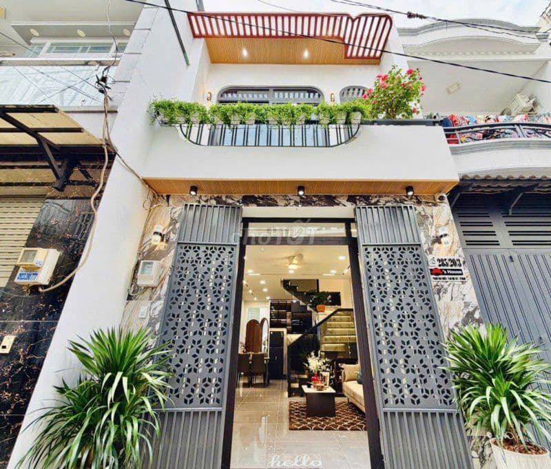 Nhà thông số đẹp hxh tới cửa tại Phạm Văn Chiêu DT(4x11m) Giá 5.98 Tỷ