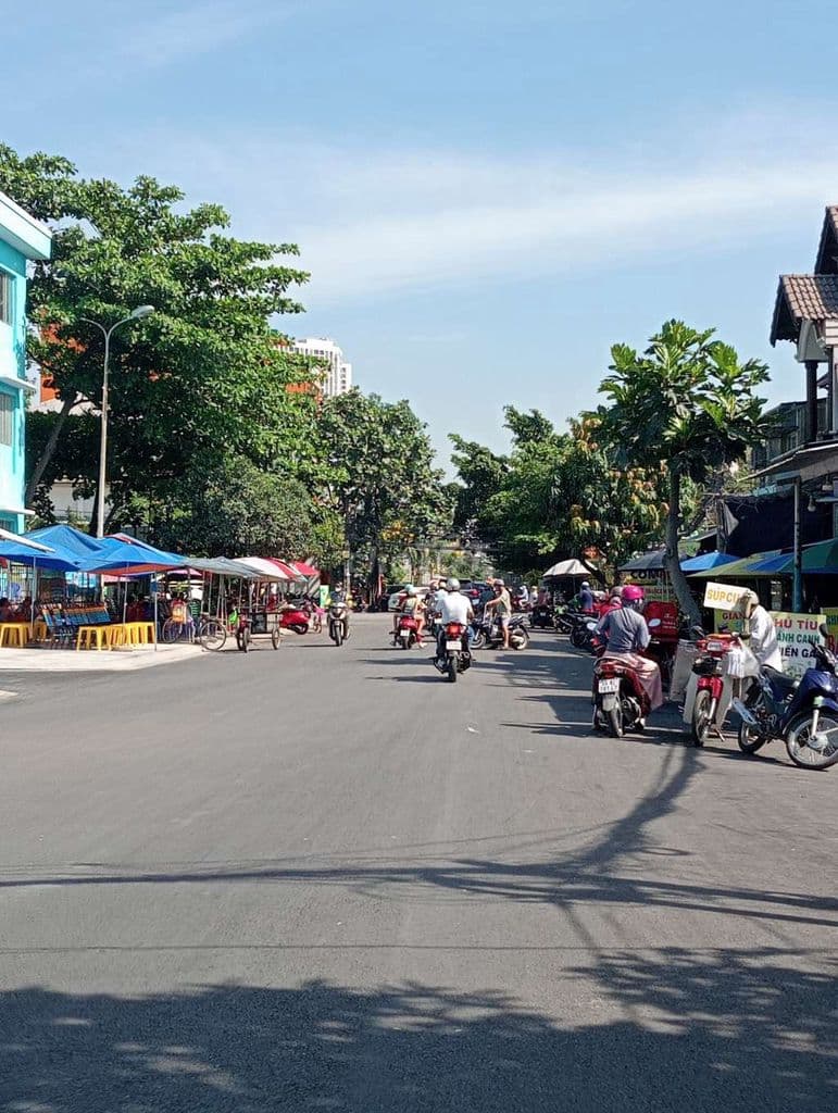 nhà 6 lầu có thang máy mặt tiền bông sao p5 q8 DT 6 x 18m 6 lầu - Ảnh 3