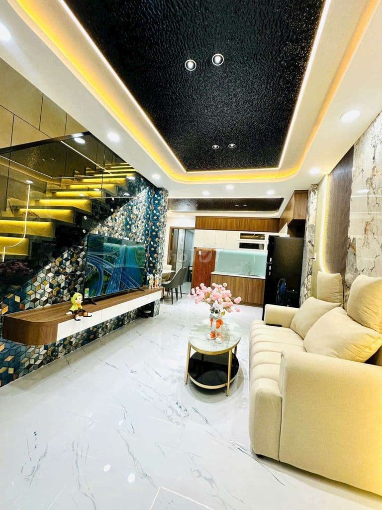 nhà vừa hoàn thiện tặng full nội thất cao cấp