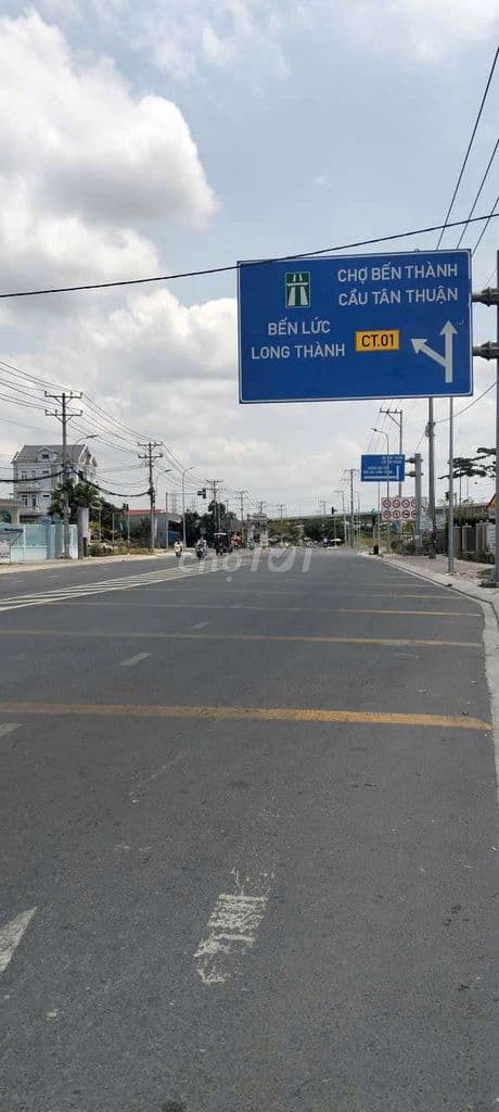 BÁN ĐẤT MẶT TIỀN ĐƯỜNG NGUYỄN VĂN TẠO DIỆN TÍCH 2520M2 CÓ 300M2 ONT