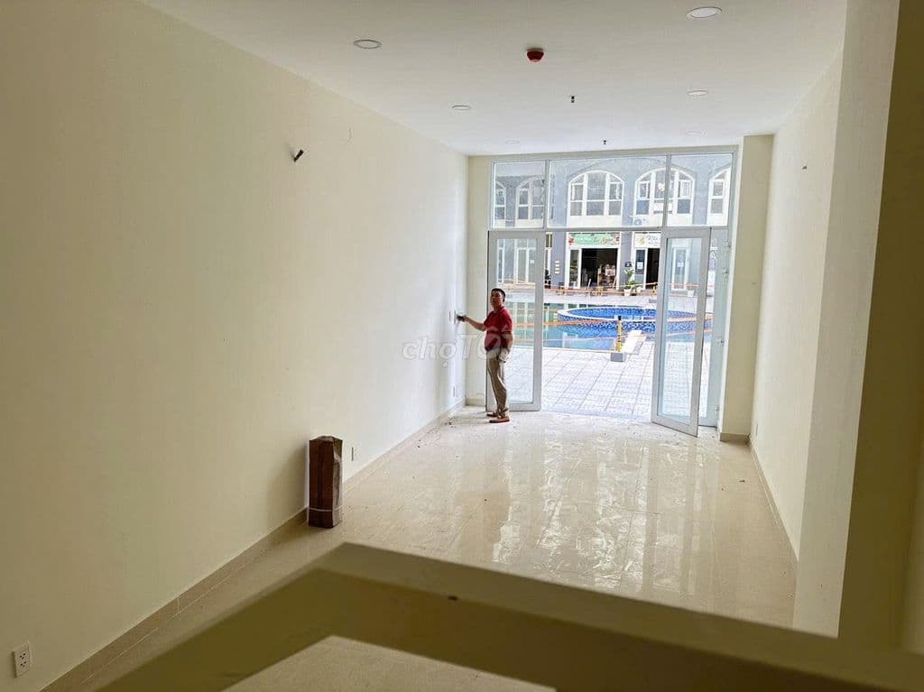 Bán shophouse mặt tiền hồ bơi cc Dreamhome Palace Q8 cho thuê ngay 9tr