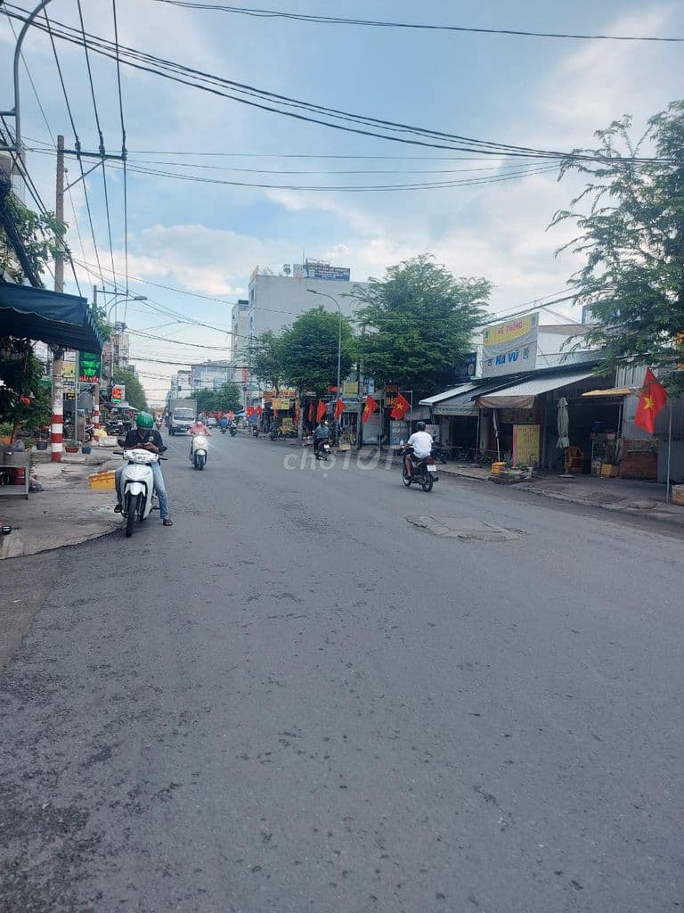 Nhà MTKD Trần Thị Trọng, P.Tân Sơn, DT: 4,5x25m, nhà 4 tầng hơn 13 tỷ - Ảnh 2