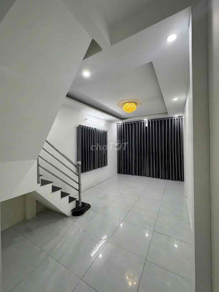 Nhà sau QH là mặt tiền Phạm Thị Giây, cách ngã ba đông quan 1km - Ảnh 3