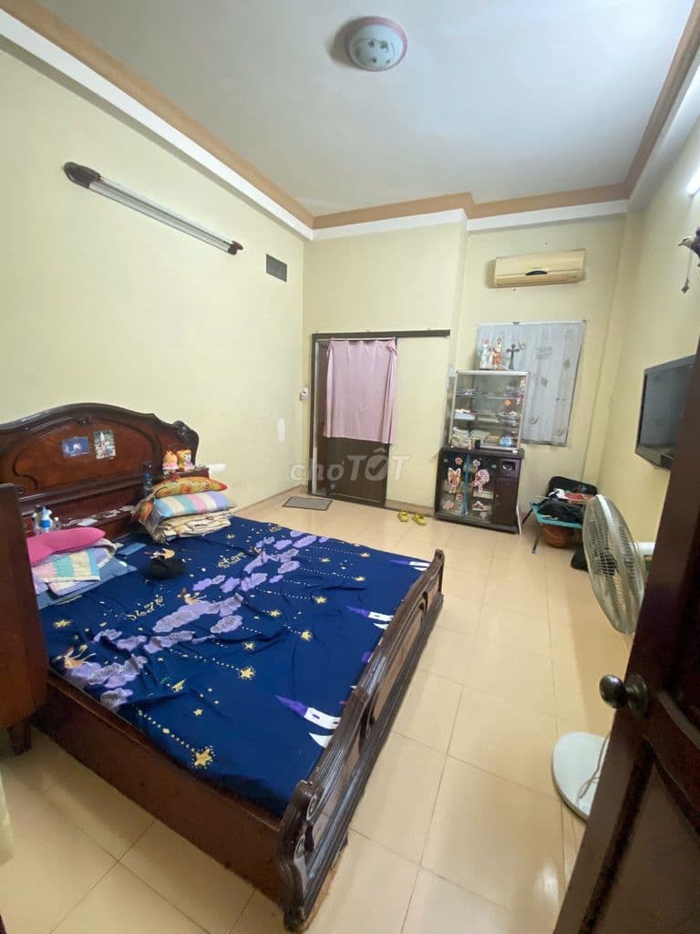 Nhà mặt tiền hẻm, 4 tấm, Hơn 72 m2 mà Giá chỉ 6 tỷ hơn - Ảnh 2