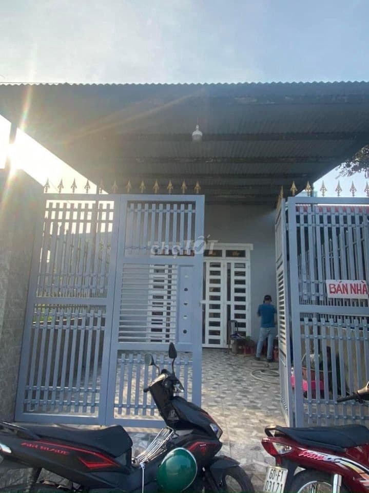 Bán nhà chuyển chỗ ở giá 1tỷ , SHR, nằm ngay Đ Phạm Hữu Tâm , DT 124M2