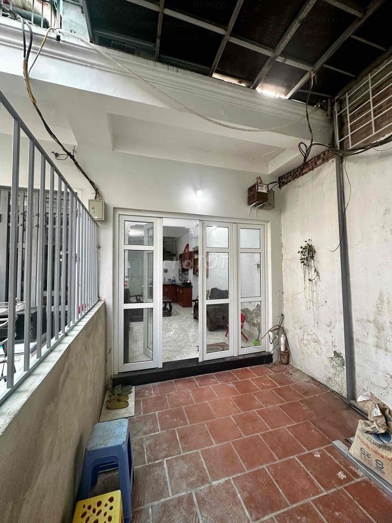 Bán nhà ngõ 147 Tân Mai ô tô đỗ cửa 100triệu xíu/1m2 - Ảnh 3