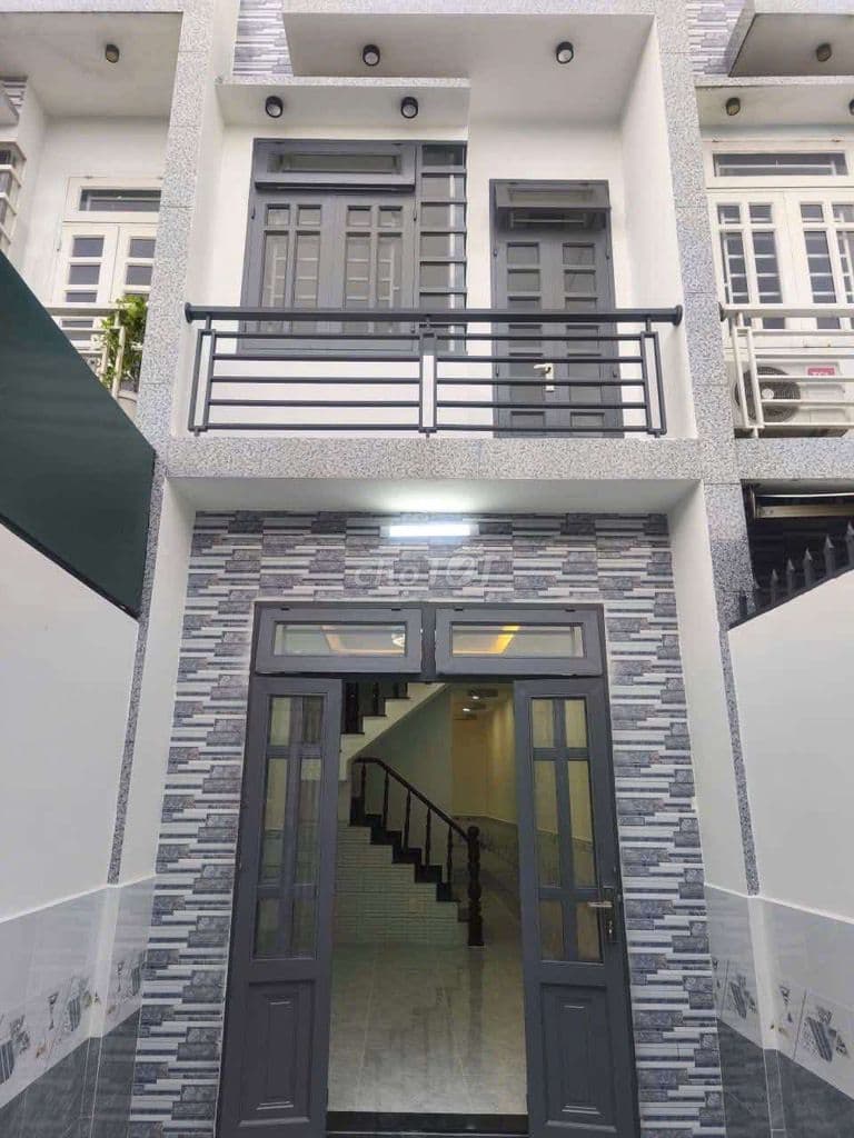 bán nhà 3,2m x 16m đúc 1 lầu 2pn 2wc