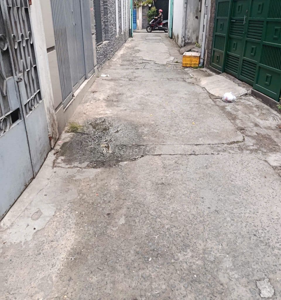 NHÀ 4 TẦNG CÒN MỚI THIẾT KẾ RẤT ĐẸP 6,92 TỶ, HXH, THÔNG RA NGUYÊN HỒNG - Ảnh 3