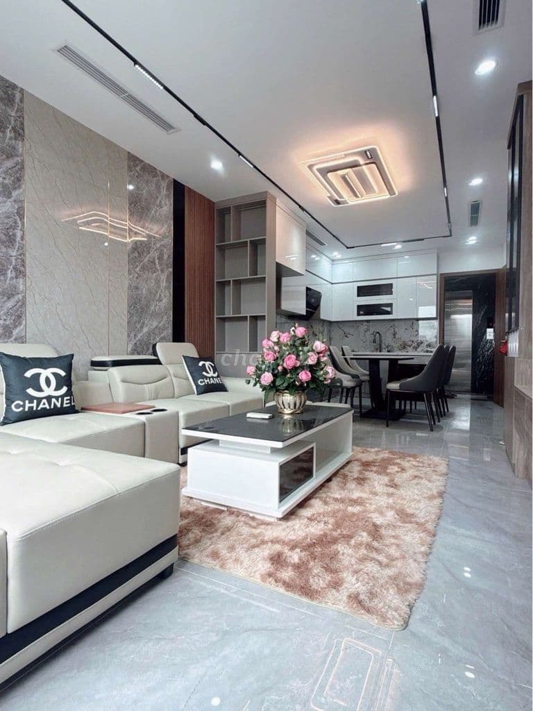 HƠN 10 TỶ NHÀ 6 TẦNG THANG MÁY 45M² GARA ÔTÔ CẠNH CHUNG CƯ QUÂN ĐỘI - Ảnh 2