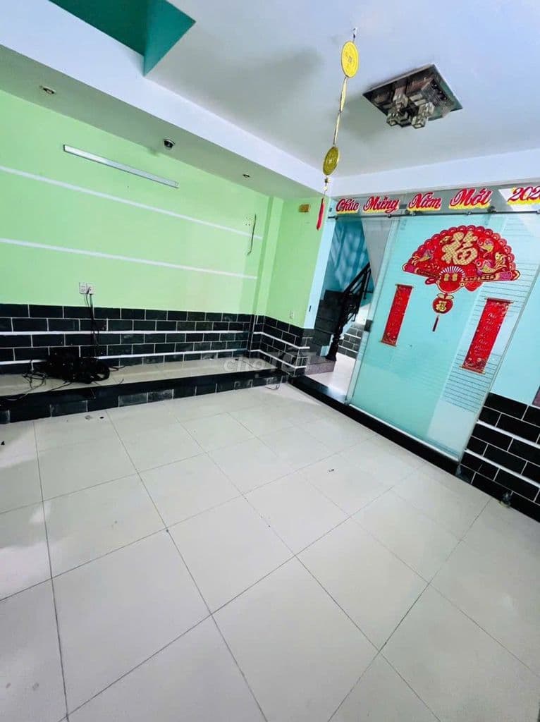 NHÀ ĐẸP TÔN ĐẢN Q4- 5 TẦNG ĐÚC- 50m2 NGANG 5,5m- HOÀN CÔNG ĐỦ - Ảnh 2