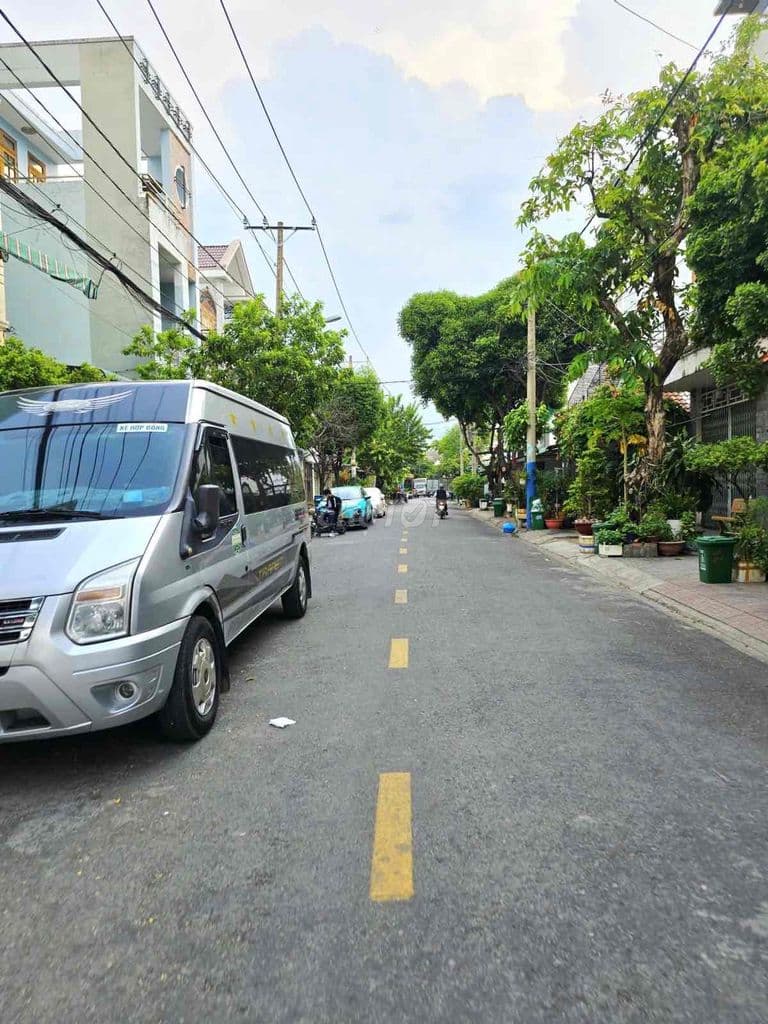 Bán nhà mặt tiền đường số Phước Bình