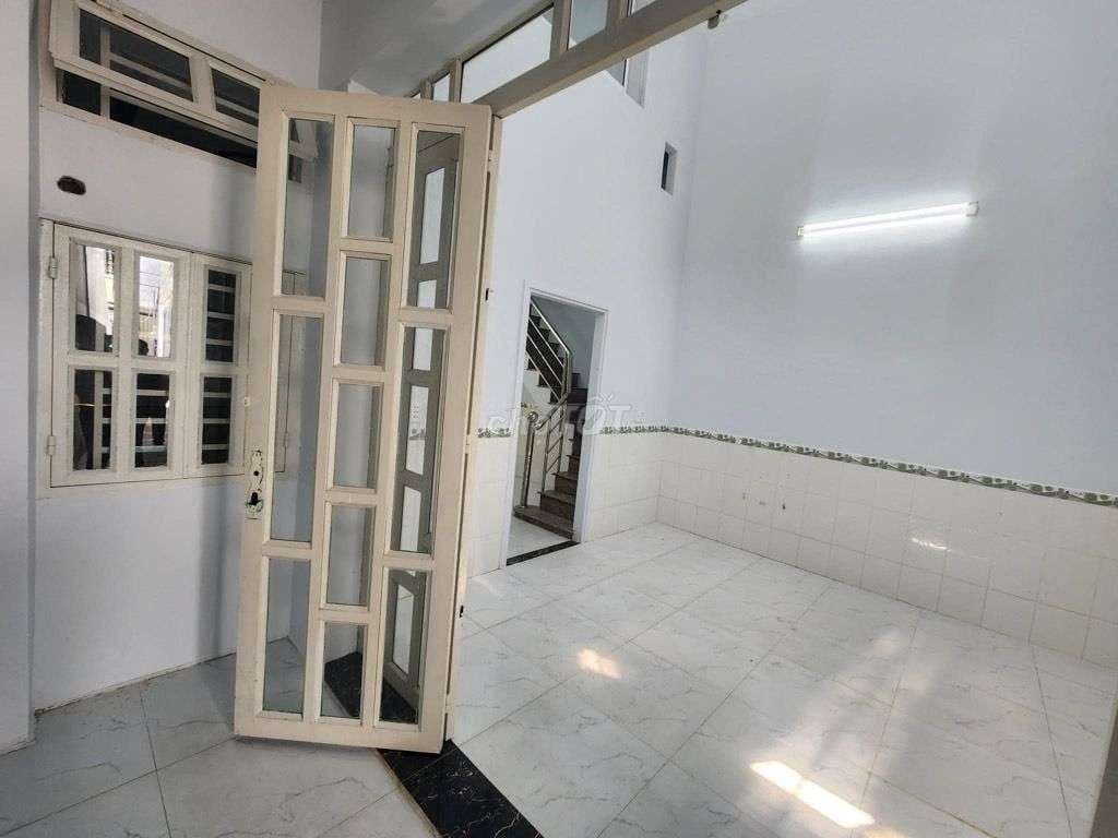 Thị trấn Nhà Bè Mặt Tiền Hẻm chính k.doanh (5x15) 2 tầng chỉ 3.8 t.ỷ - Ảnh 3