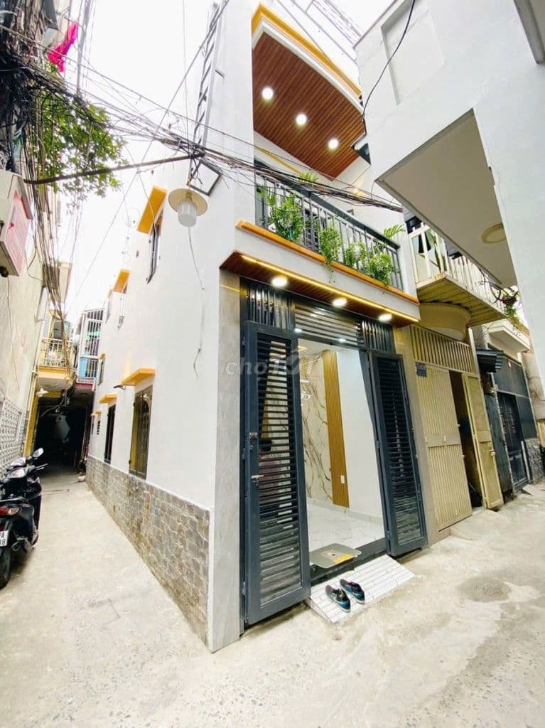 Nhàn bán full NT ngay chợ Phạm Văn Bạch DT 31m2 đường Nguyễn Tư Giản