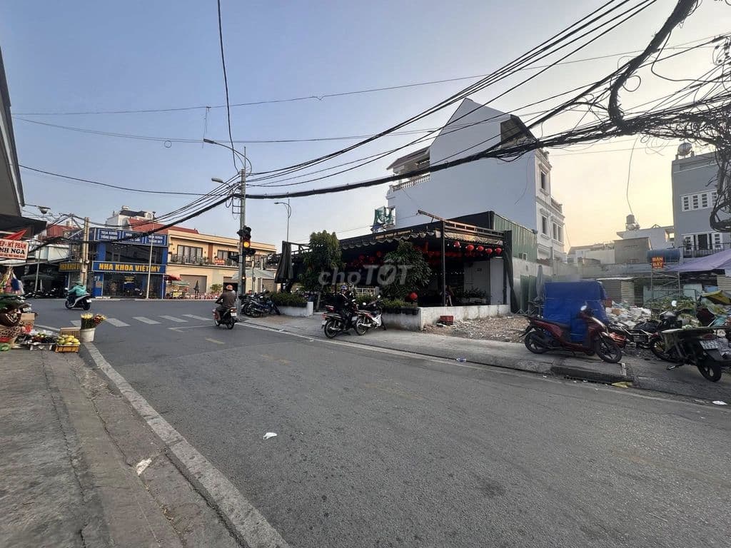 💰 Nhà góc 2MT kinh doanh tốt – 7.5x10m – Ngay chợ – gần AEON Bình Tân