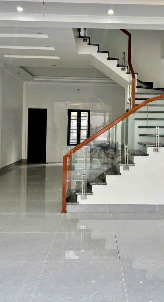 XE HƠI ĐẬU CỬA P. GIA ĐỊNH - BÌNH THẠNH - 5,15 TỶ, THÔNG RA VẠN KIẾP