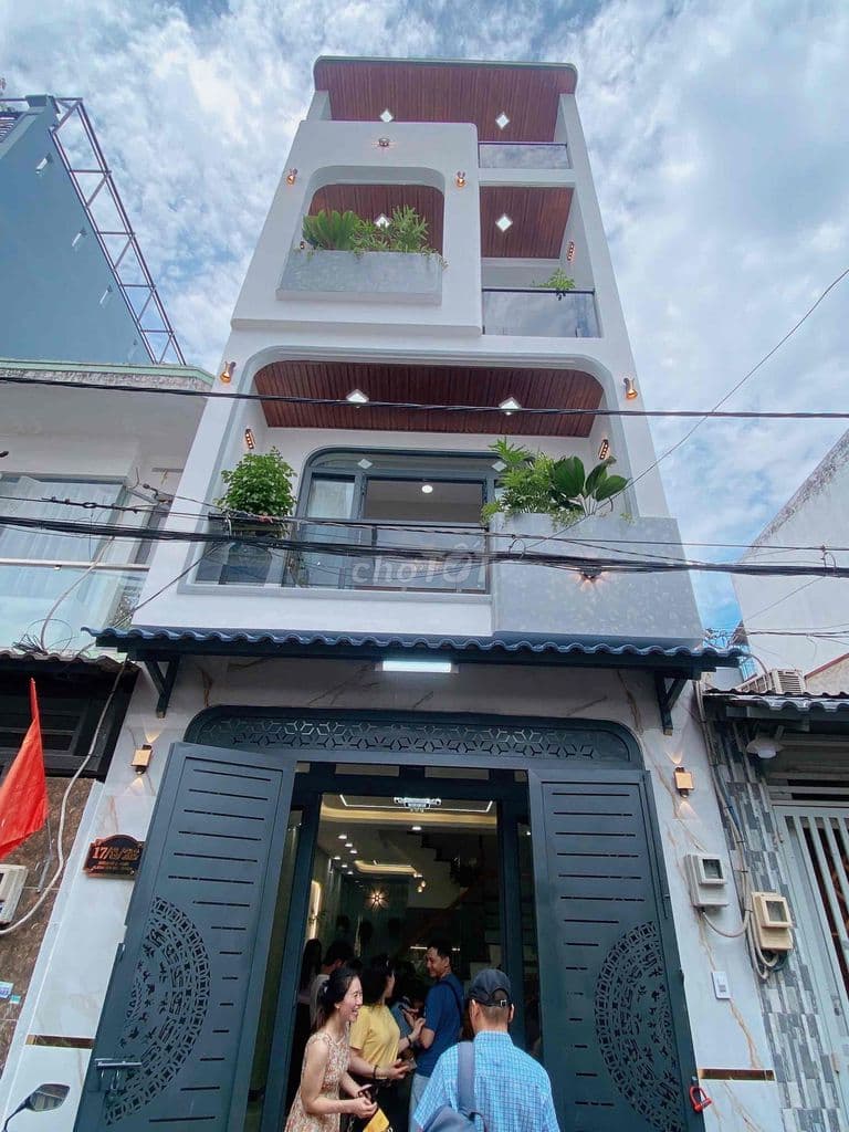 bán nhà diện tích lớn ngay đường lê văn quới