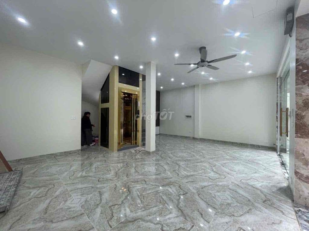 Nhà mới 65m 5 tầng Mtien 8m thang máy - Ảnh 3