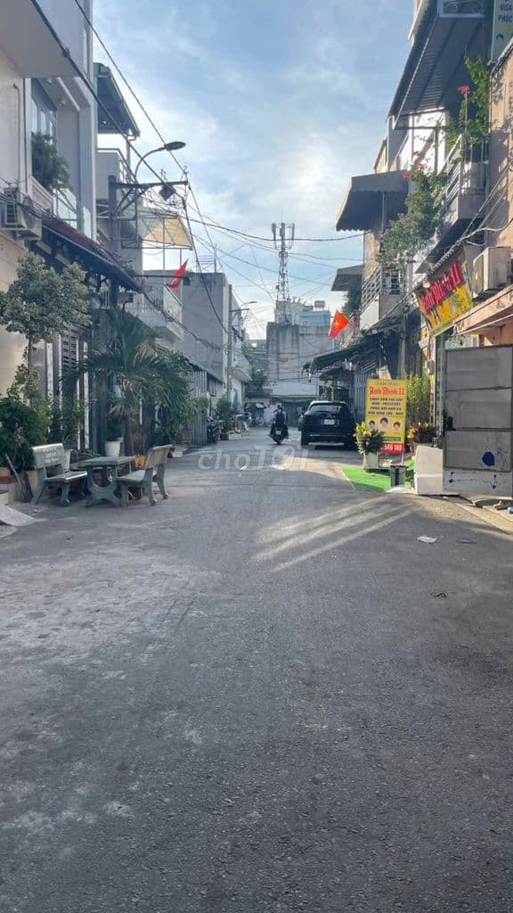 Bán Nhà Gần Trường Học và Siêu Thị Aeon Mall Tân Phú. - Ảnh 3