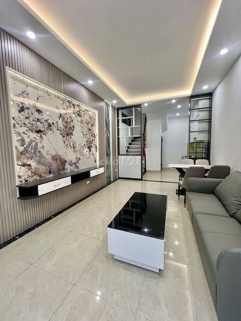 BÁN GẤP NHÀ PHỐ THÁI HÀ - ĐỐNG ĐA 45M2 x 5T NGÕ Ô TÔ GIÁ 9.5 TỶ