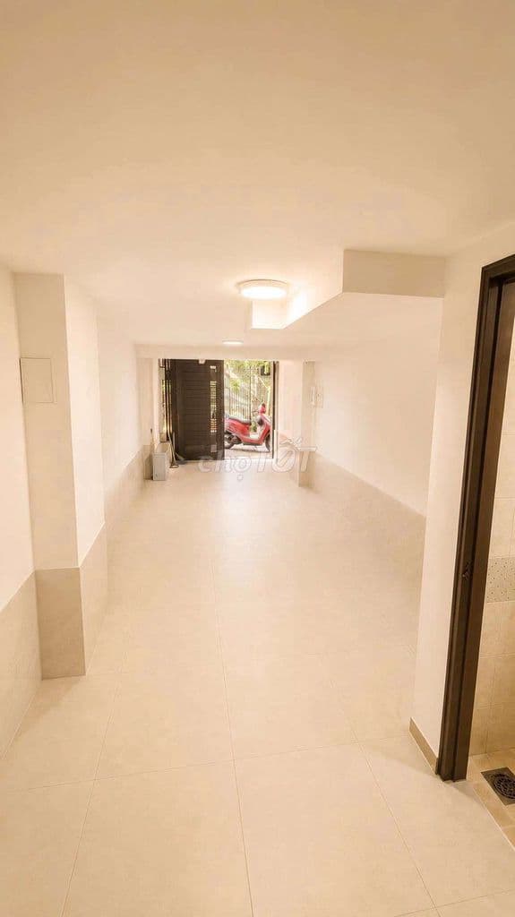 Bán nhà 62m2 hẻm xe hơi Truờng Chinh sổ vuông A4 giá còn TL - Ảnh 2