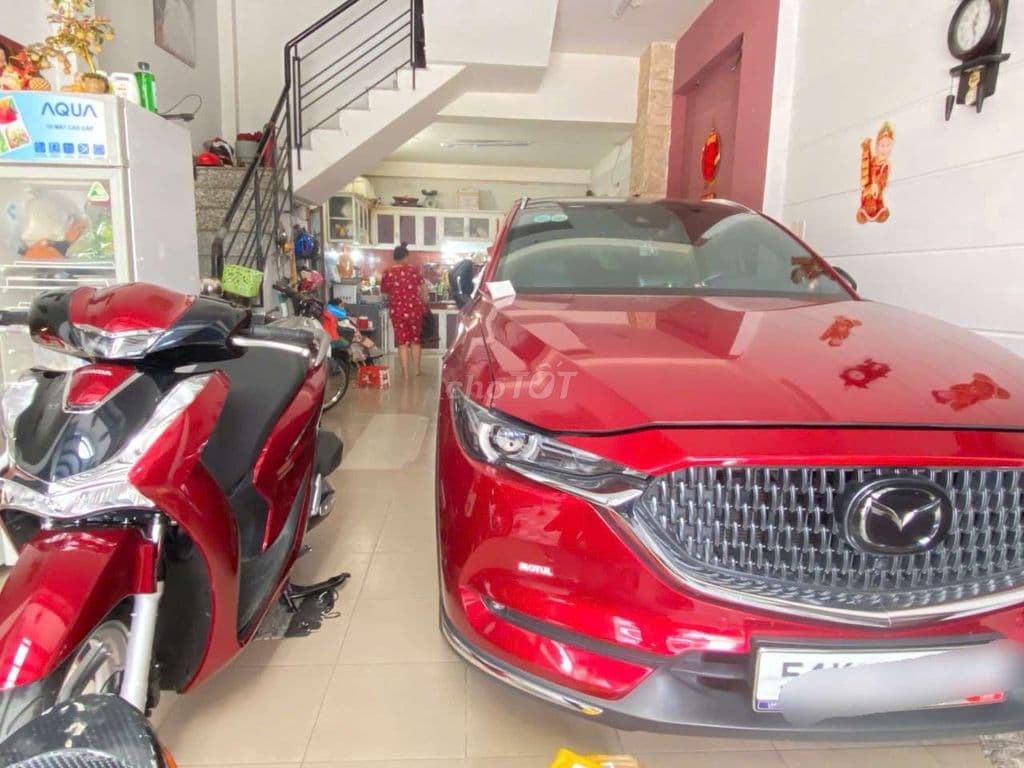 bán nhà xây kiên cố ,hẻm 8m