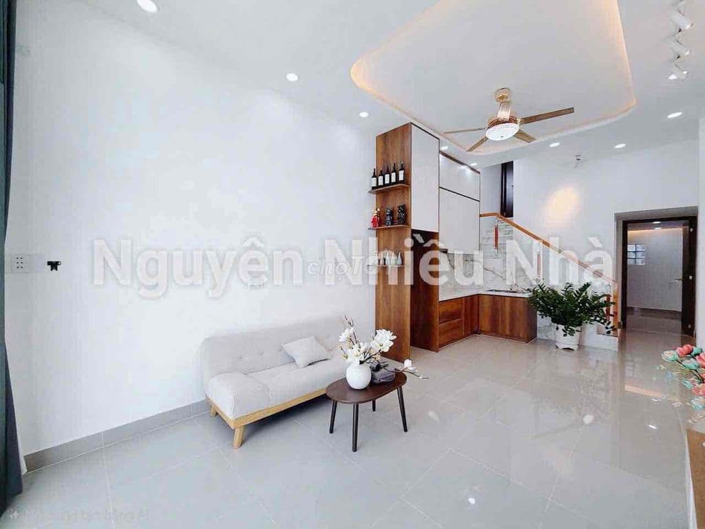 BÁN NHÀ MỚI FULL NỘI THẤT |43.2M² | 2PN 2WC - Ảnh 2