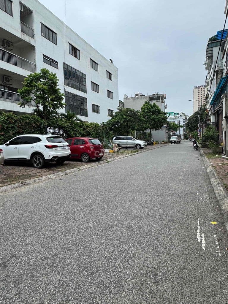 🏡 BÁT KHỐI – THẠCH BÀN | LÔ GÓC – THANG MÁY – Ô TÔ 7 CHỖ VÀO NHÀ