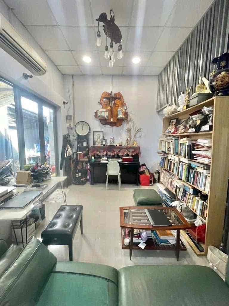 243 TÔN ĐẢN QUẬN 4- CHỢ 200 – 46M² CHỈ 3.8 TỶ – NGANG KHỦNG 6.3M - Ảnh 2