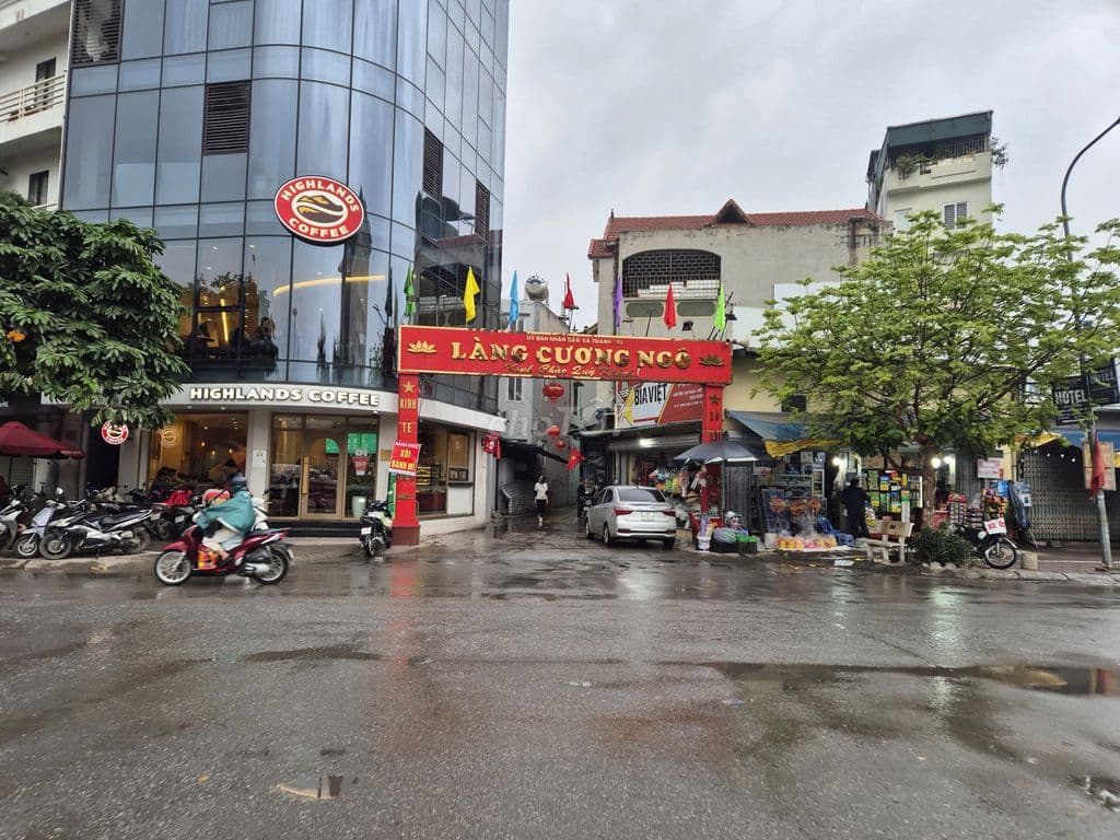 Chính chủ cắt lỗ 300tr, ngay trung tâm Thanh Trì