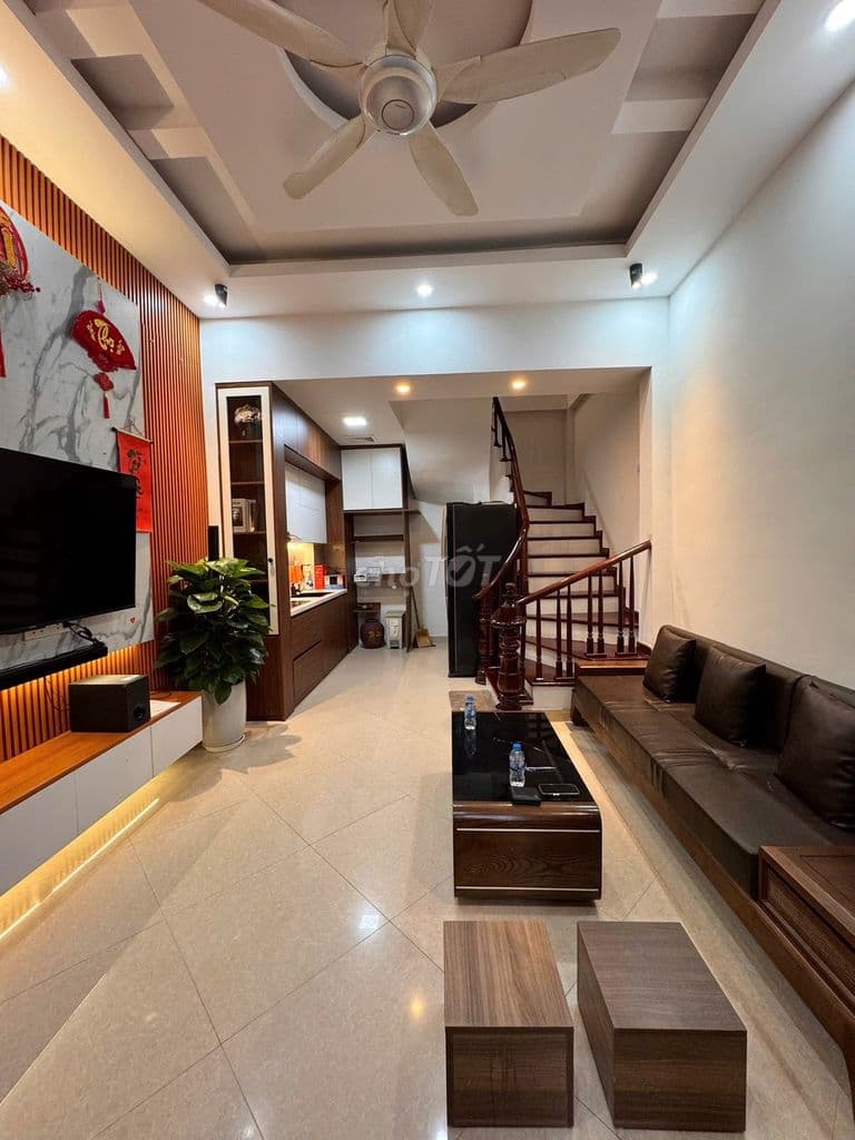 Bán Nhà Lô Góc Phố Quan Nhân-Thanh Xuân 38m2 x 5T Ngõ Ô Tô Giá 7.8 Tỷ - Ảnh 2