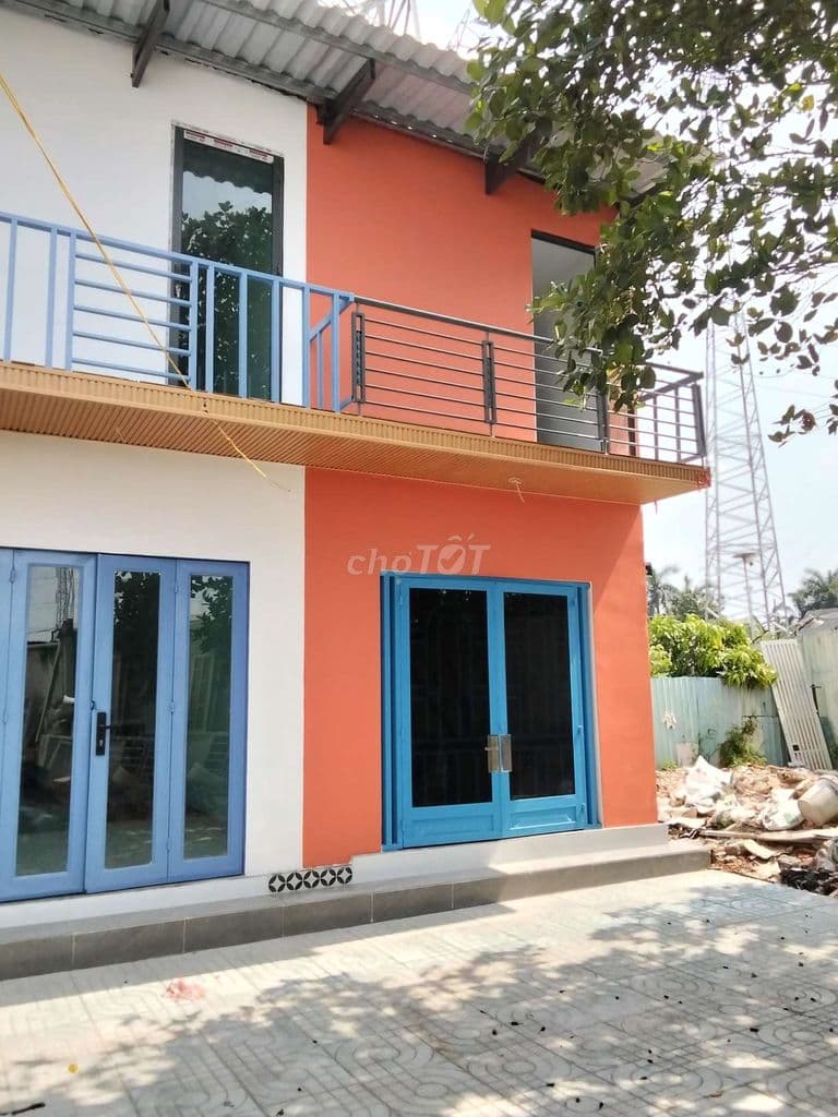 Kẹt tiền bán gấp 2 căn nhà liền kề.. giá rẻ..cho người kinh doanh hoặc