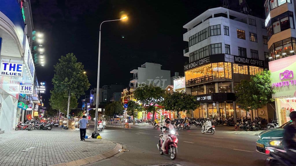 Mặt Tiền đường Phan Văn Trị đang cho thuê 40tr/tháng đối diện Cityland