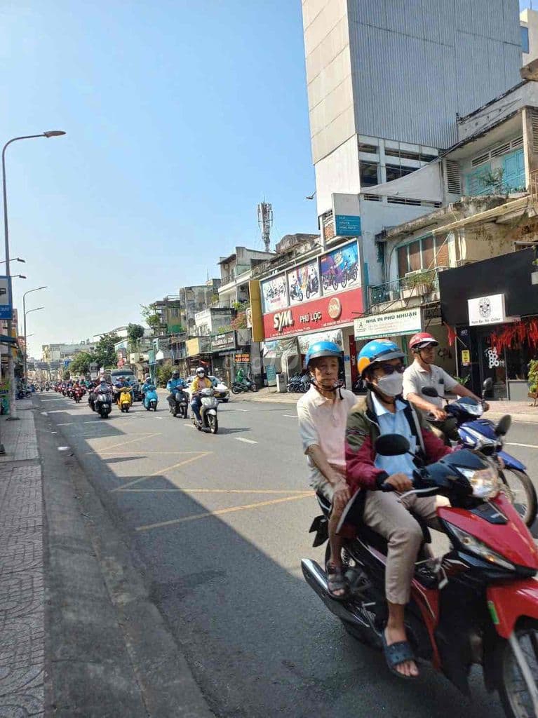 Chủ ngộp Bank giảm hơn 1Tỷ HXH ngủ trong nhà gần mặt tiền hẻm Vip toàn