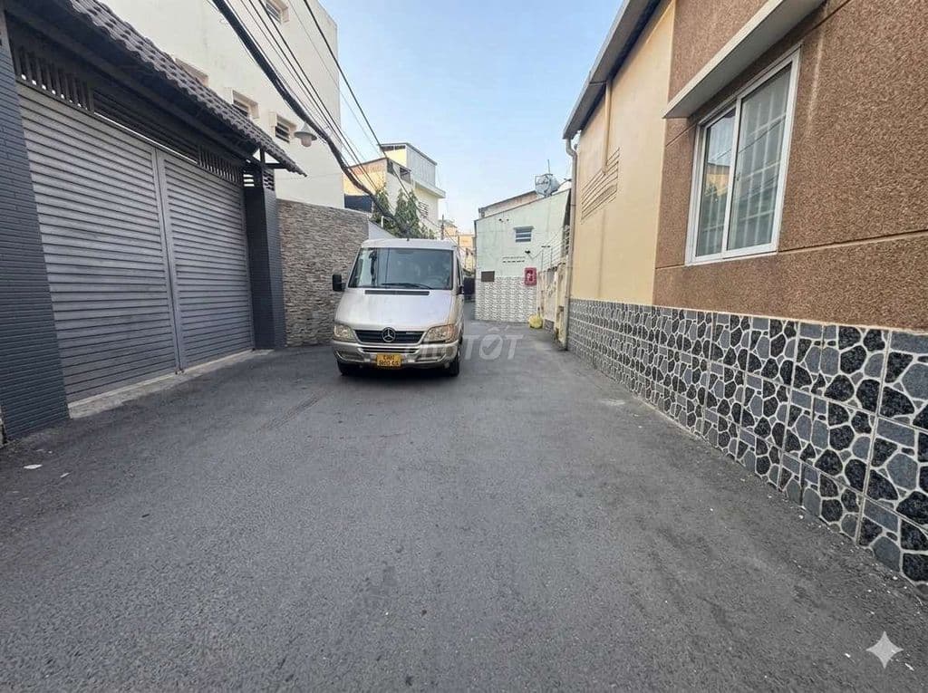 HXH tránh Nguyễn Văn Quá, Q12 NHƯ GÒ VẤP, 60 M2 NHĨNH 4 ĐỒNG - Ảnh 3