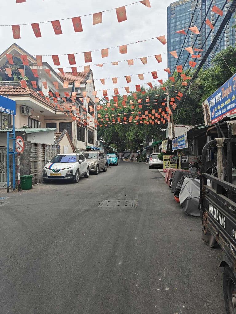 42m2,Giá 5.1 tỷ,Sông vây quanh,Khu dân trí cao cán bộ hưu trí,Hẻm 2.5m - Ảnh 2