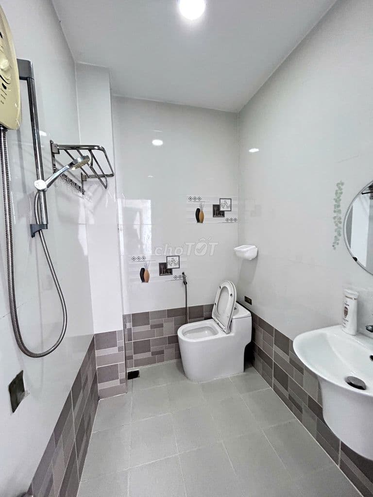 CHUNG CƯ NGUYỄN THỊ TẦN P2 Q8- CĂN HỘ SÂN VƯỜN 105,1M2 SHR, NT XỊN XÒ - Ảnh 2