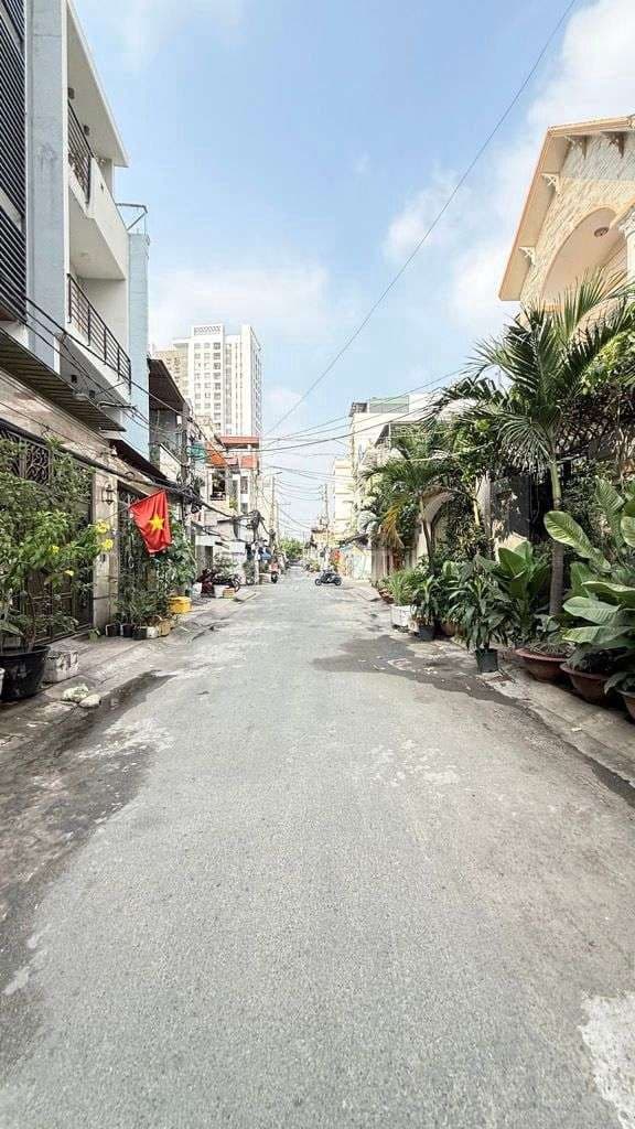 SIÊU PHẨM TÂN PHÚ - HẼM XE TẢI NGAY NHÀ - 34M2 - 2 TẦNG Nhỉnh 5 Tỷ