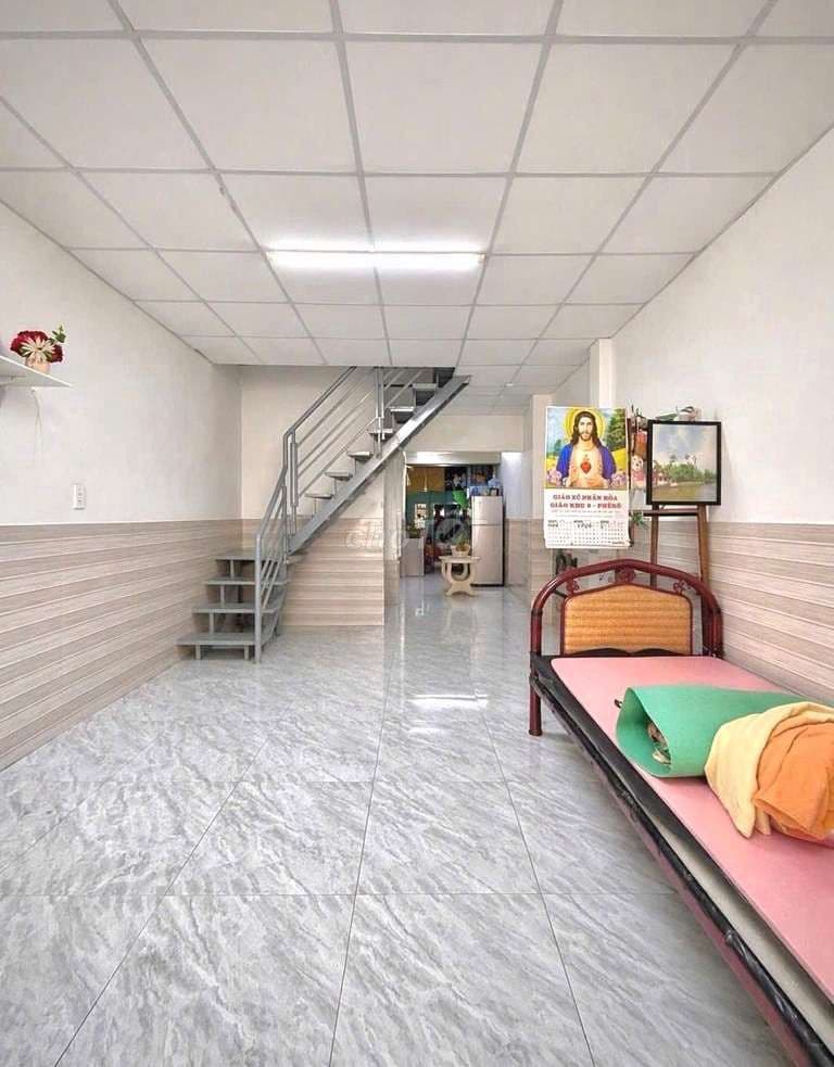 gần aeon tân phú- kênh tham lương -80m2-hẻm6m- hoàn công đủ nhỉnh 4toi