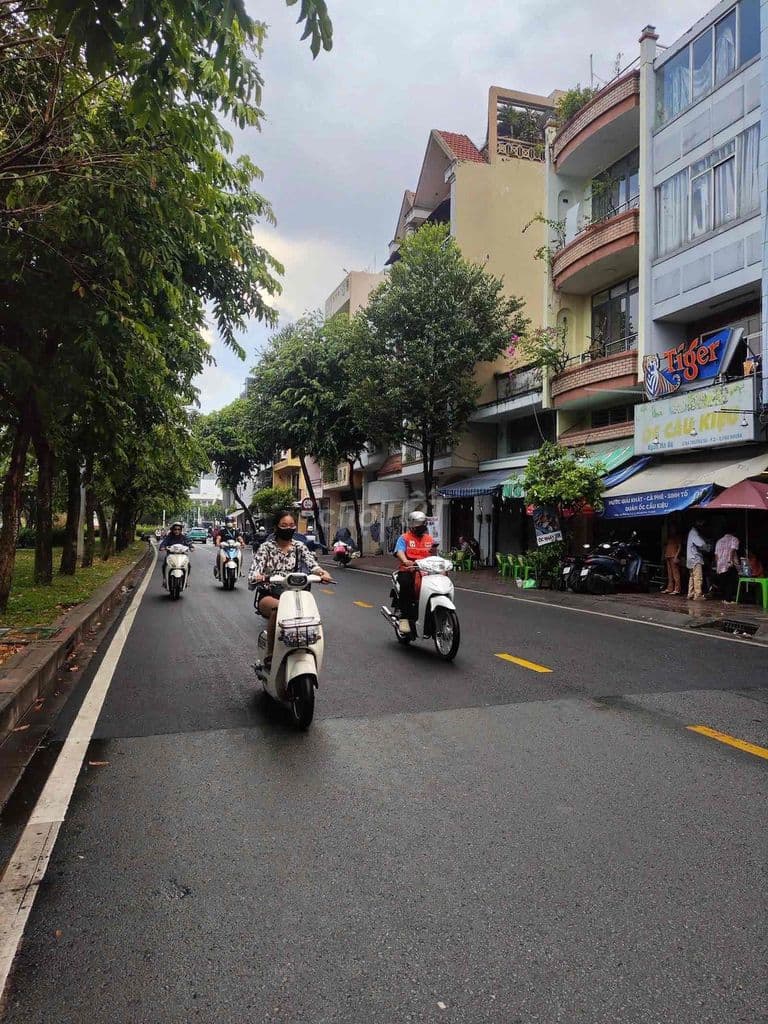 Chỉ 8.x Tỷ - Hẻm 6M Trường Sa - Ảnh 3