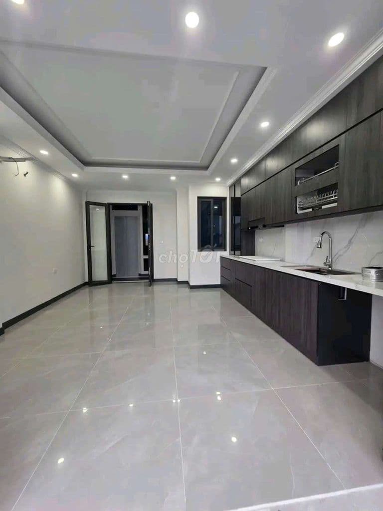 Bán Nhà An Dương Vương Tây Hồ 55mét 6tầng mặt tiền 4,5 m Chỉ 16,7 TỶ