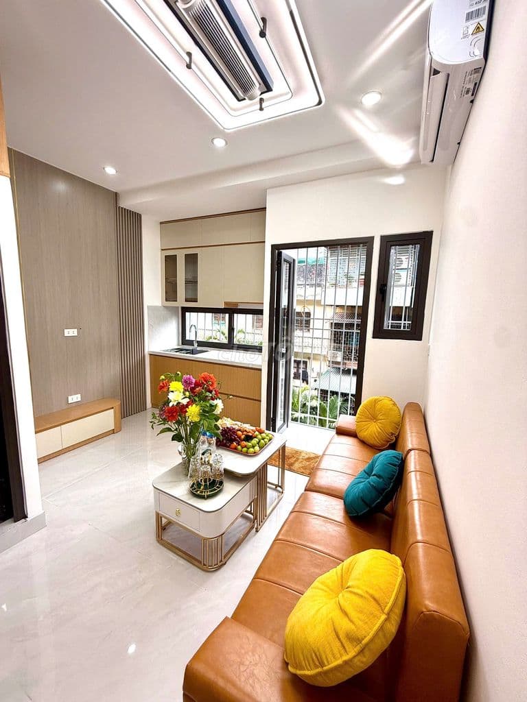 BÁN CĂN HỘ TẬP THỂ 90M2 GỒM 3 NGỦ, NHỈNH 4 TỶ, NGHĨA TÂN, CẦU GIẤY HN