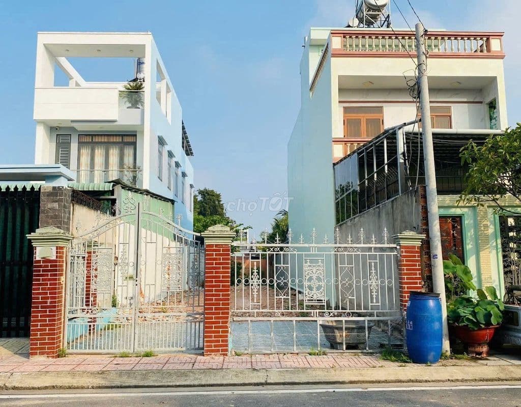 ĐỘC QUYỀN! NẮM SÁT CHỦ LÔ ĐẤT 296M2 SỔ MỚI RA 2025, TƯỜNG RÀO KIÊN CỐ!