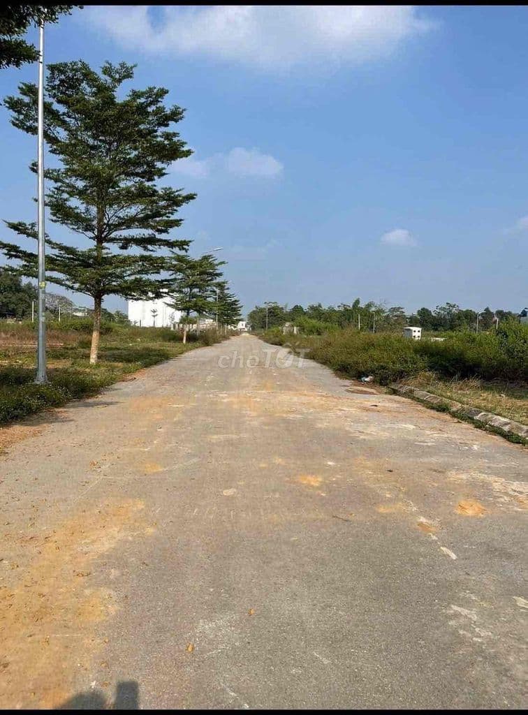 Tôi Chính Chủ Cần Bán Gấp Mảnh 100m2 - full thổ cư